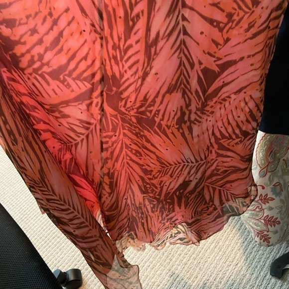 Muse size 8 long dress- zips up - Picture 6 of 12